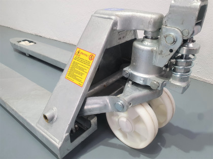 Transpaleta Manual europea GXQL25S-540x1150-NNT Galvanizada - 3243001 | Europea de Carretillas 2