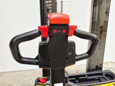 Apilador Electrico conductor a pie mb forklift ESA121 (2S360) - 3712010 | Europea de Carretillas