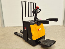 Transpaleta Electrica con plataforma mb forklift RPL201H (Litio) - 2929087 | Europea de Carretillas