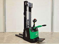 Apilador Electrico con plataforma hangcha CDD16-AC2S-I - 3576007 | Europea de Carretillas