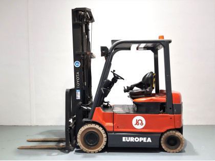 Carretilla Elevadora Electrica 4 ruedas toyota 7FBMF25 - 1617006 | Europea de Carretillas