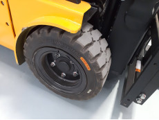 Carretilla Elevadora Electrica 3 ruedas mb forklift CPD20L2 (Litio) 48V 360Ah - 3041004 | Europea de Carretillas