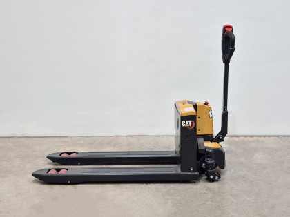 Transpaleta Electrica caterpillar NPP15QBL (Litio) 24V 30Ah - 3917003 | Europea de Carretillas