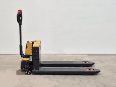 Transpaleta Electrica caterpillar NPP15QBL (Litio) 24V 30Ah - 3917003 | Europea de Carretillas