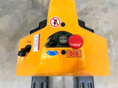 Transpaleta Electrica mb forklift EPL185 (Litio) 48V 30Ah - 3003003 | Europea de Carretillas