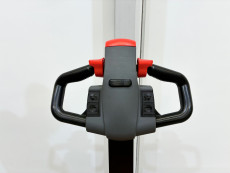 Transpaleta Electrica mb forklift EPL185 (Litio) 48V 30Ah - 3003003 | Europea de Carretillas