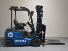 Carretilla Elevadora Electrica 4 ruedas byd ECB18DC - 2499005 | Europea de Carretillas