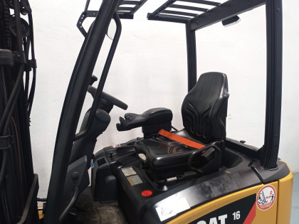 Carretilla Elevadora Electrica 3 ruedas caterpillar EP16ANT - 2700006 | Europea de Carretillas 2