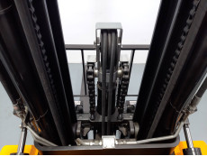 Carretilla Elevadora Electrica 4 ruedas mb forklift EFL302 (Litio) - 3185005 | Europea de Carretillas