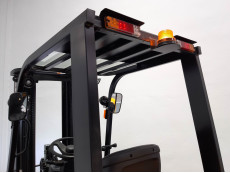 Carretilla Elevadora Electrica 4 ruedas mb forklift EFL302 (Litio) - 3185011 | Europea de Carretillas