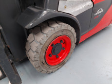 Carretilla Elevadora Electrica 3 ruedas linde E15 EVO - 3200002 | Europea de Carretillas