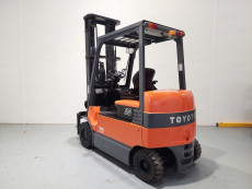 Carretilla Elevadora Electrica 4 ruedas toyota 7FBMF30 - 3201003 | Europea de Carretillas