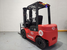 Carretilla Elevadora Electrica 4 ruedas mb forklift EFL252 (Litio) - 3258005 | Europea de Carretillas