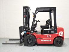 Carretilla Elevadora Electrica 4 ruedas mb forklift EFL252 (Litio) - 3258006 | Europea de Carretillas
