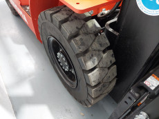 Carretilla Elevadora Electrica 4 ruedas mb forklift EFL252 (Litio) - 3258006 | Europea de Carretillas
