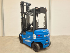 Carretilla Elevadora Electrica 4 ruedas byd SEF25B - 3331021 | Europea de Carretillas