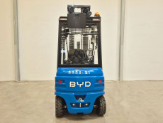 Carretilla Elevadora Electrica 4 ruedas byd SEF25B - 3331021 | Europea de Carretillas