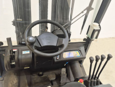 Carretilla Elevadora Electrica 4 ruedas byd SEF25B - 3331021 | Europea de Carretillas