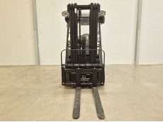 Carretilla Elevadora Electrica 4 ruedas byd SEF25B - 3331022 | Europea de Carretillas