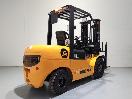 Carretilla Elevadora Electrica 4 ruedas mb forklift EFL352 (Litio) - 3408005 | Europea de Carretillas 2