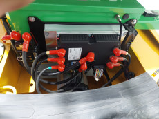 Carretilla Elevadora Electrica 4 ruedas mb forklift EFL352 (Litio) - 3408005 | Europea de Carretillas