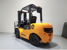 Carretilla Elevadora Electrica 4 ruedas mb forklift EFL352 (Litio) - 3408005 | Europea de Carretillas