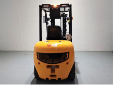 Carretilla Elevadora Electrica 4 ruedas mb forklift EFL352 (Litio) - 3408005 | Europea de Carretillas