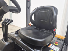Carretilla Elevadora Electrica 3 ruedas mb forklift CPD18TVL (Litio) 80V 205Ah - 3521051 | Europea de Carretillas