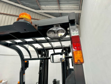 Carretilla Elevadora Electrica 3 ruedas mb forklift CPD15TVL (Litio) 80V 150Ah - 3781013 | Europea de Carretillas