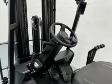 Carretilla Elevadora Electrica 3 ruedas mb forklift CPD15TVL (Litio) 80V 150Ah - 3781013 | Europea de Carretillas