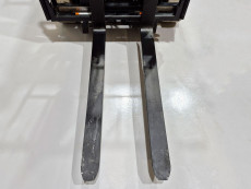 Carretilla Elevadora Electrica 4 ruedas byd ECB25C (Litio) 80V 270Ah - 2265040 | Europea de Carretillas
