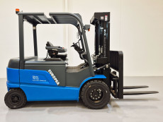 Carretilla Elevadora Electrica 4 ruedas byd ECB50C (Litio) 80V 540Ah - 2465011 | Europea de Carretillas