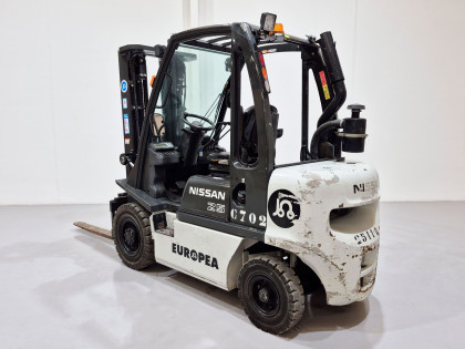 Carretilla Elevadora Diesel unicarriers Y1D2A25Q - 2511008 | Europea de Carretillas 2