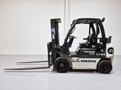 Carretilla Elevadora Diesel unicarriers Y1D2A25Q - 2511009 | Europea de Carretillas