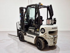 Carretilla Elevadora Diesel unicarriers Y1D2A25Q - 2511009 | Europea de Carretillas