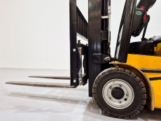Carretilla Elevadora Electrica 3 ruedas mb forklift CPDS15-AC6 - 2559002 | Europea de Carretillas