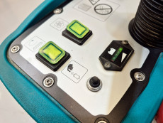 Fregadora Industrial Conductor Sentado eureka E83 - 2564003 | Europea de Carretillas