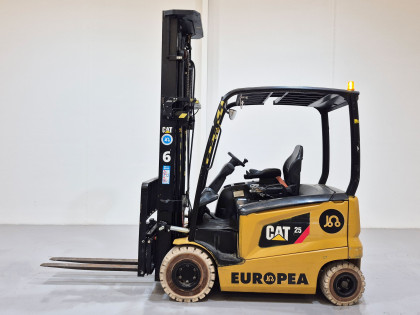 Carretilla Elevadora Electrica 4 ruedas caterpillar EP25CN-80E - 2615002 | Europea de Carretillas
