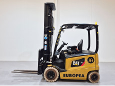 Carretilla Elevadora Electrica 4 ruedas caterpillar EP25CN-80E - 2615002 | Europea de Carretillas
