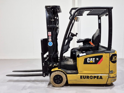 Carretilla Elevadora Electrica 3 ruedas caterpillar EP16ANT - 2700005 | Europea de Carretillas
