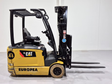 Carretilla Elevadora Electrica 3 ruedas caterpillar EP16ANT - 2700005 | Europea de Carretillas