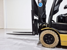 Carretilla Elevadora Electrica 3 ruedas caterpillar EP16ANT - 2700005 | Europea de Carretillas
