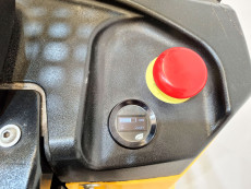 Transpaleta Electrica con plataforma mb forklift RPL201 (Litio) - 2793015 | Europea de Carretillas
