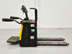 Transpaleta Electrica con plataforma mb forklift RPL201H (Litio) - 2929029 | Europea de Carretillas