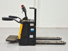 Transpaleta Electrica con plataforma mb forklift RPL201H (Litio) - 2929067 | Europea de Carretillas