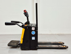 Transpaleta Electrica con plataforma mb forklift RPL201H (Litio) - 2929091 | Europea de Carretillas