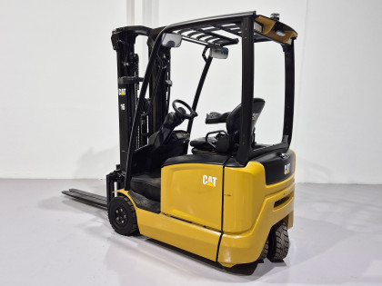 Carretilla Elevadora Electrica 3 ruedas caterpillar EP16ACNT - 2930002 | Europea de Carretillas 2