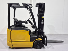 Carretilla Elevadora Electrica 3 ruedas caterpillar EP16ACNT - 2930002 | Europea de Carretillas