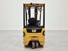 Carretilla Elevadora Electrica 3 ruedas caterpillar EP16ACNT - 2930005 | Europea de Carretillas