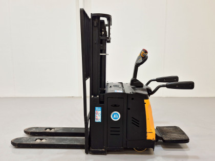 Apilador Electrico con plataforma mb forklift ES16-RSiL (Litio) - Elevacion de base - 2968008 | Europea de Carretillas